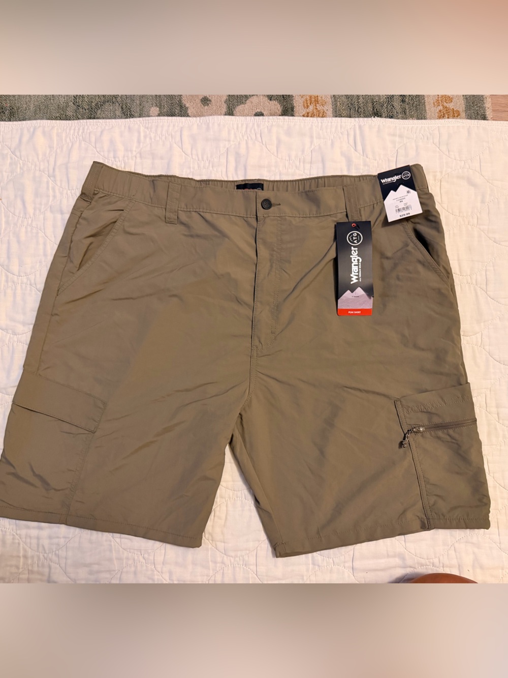 Wrangler Men’s Tan Cargo Shorts